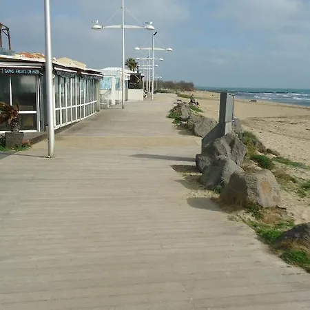 Au Bord De La * Agde